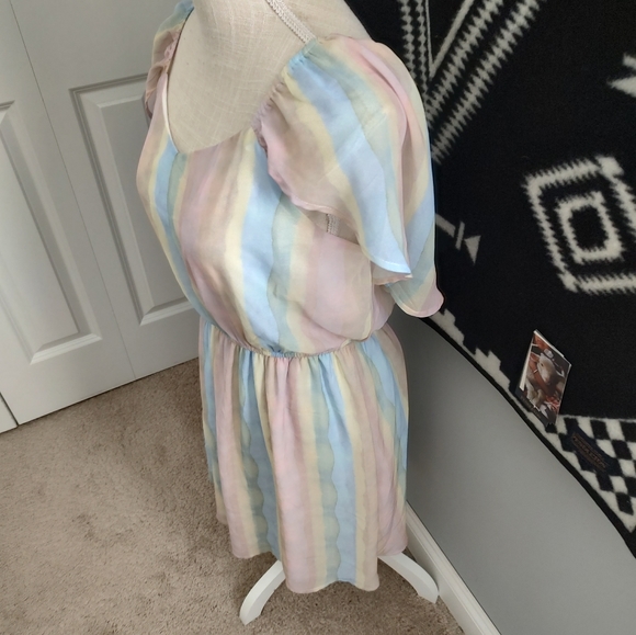 💐NWT Andree by Unit Pastel Rainbow Midi Flowy Sleeve Dress, Medium - Picture 9 of 9